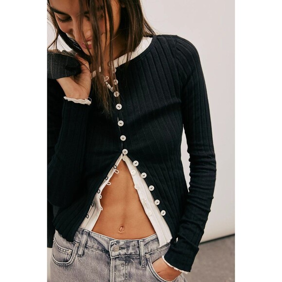 Free People Tilly Long-Sleeve Cardi Blouse Top Knit Ribbed Button Down S 280474 - Picture 3 of 10